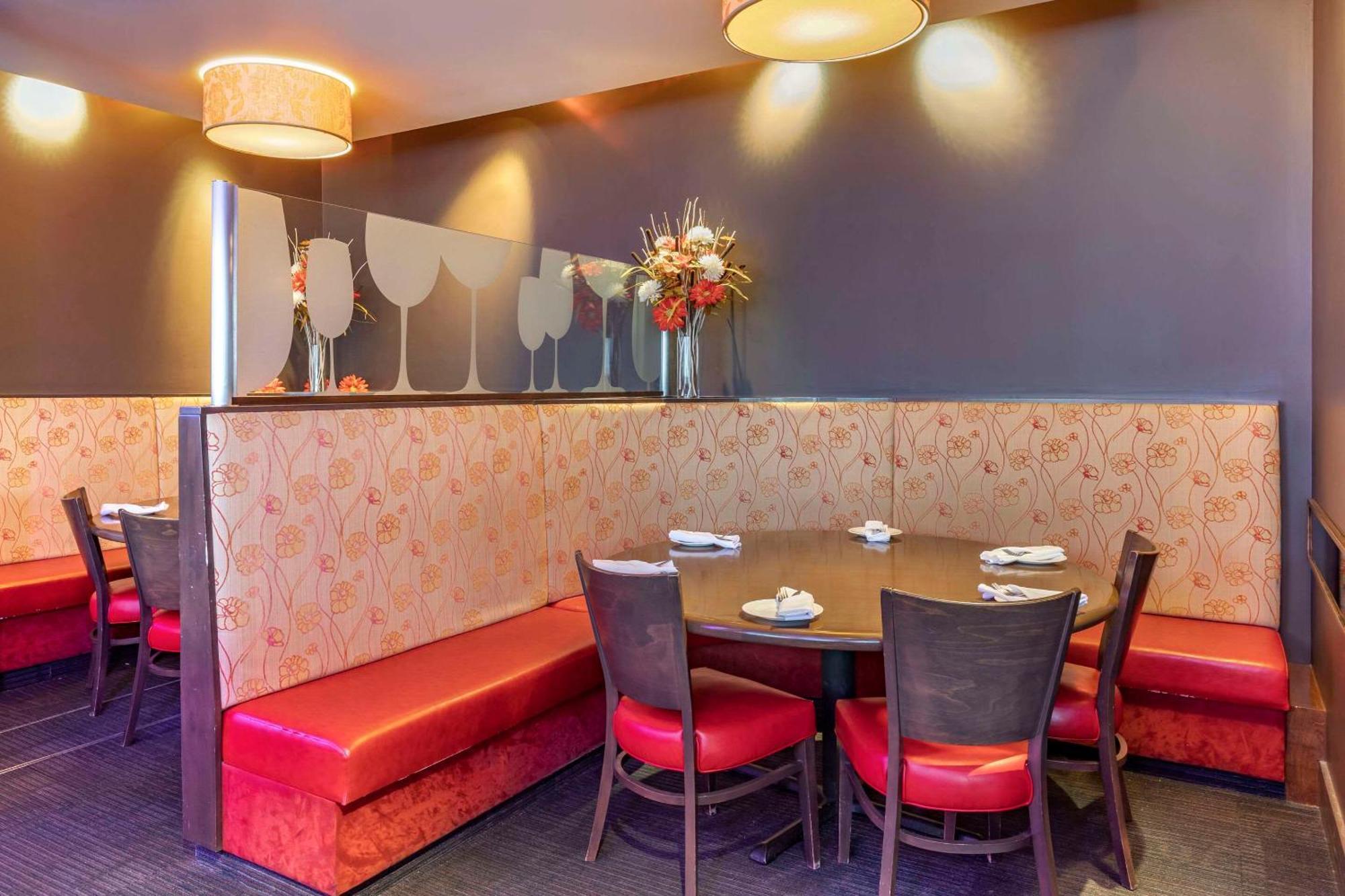 Le Noranda Hotel&Spa, Ascend Hotel Collection Rouyn-Noranda Esterno foto