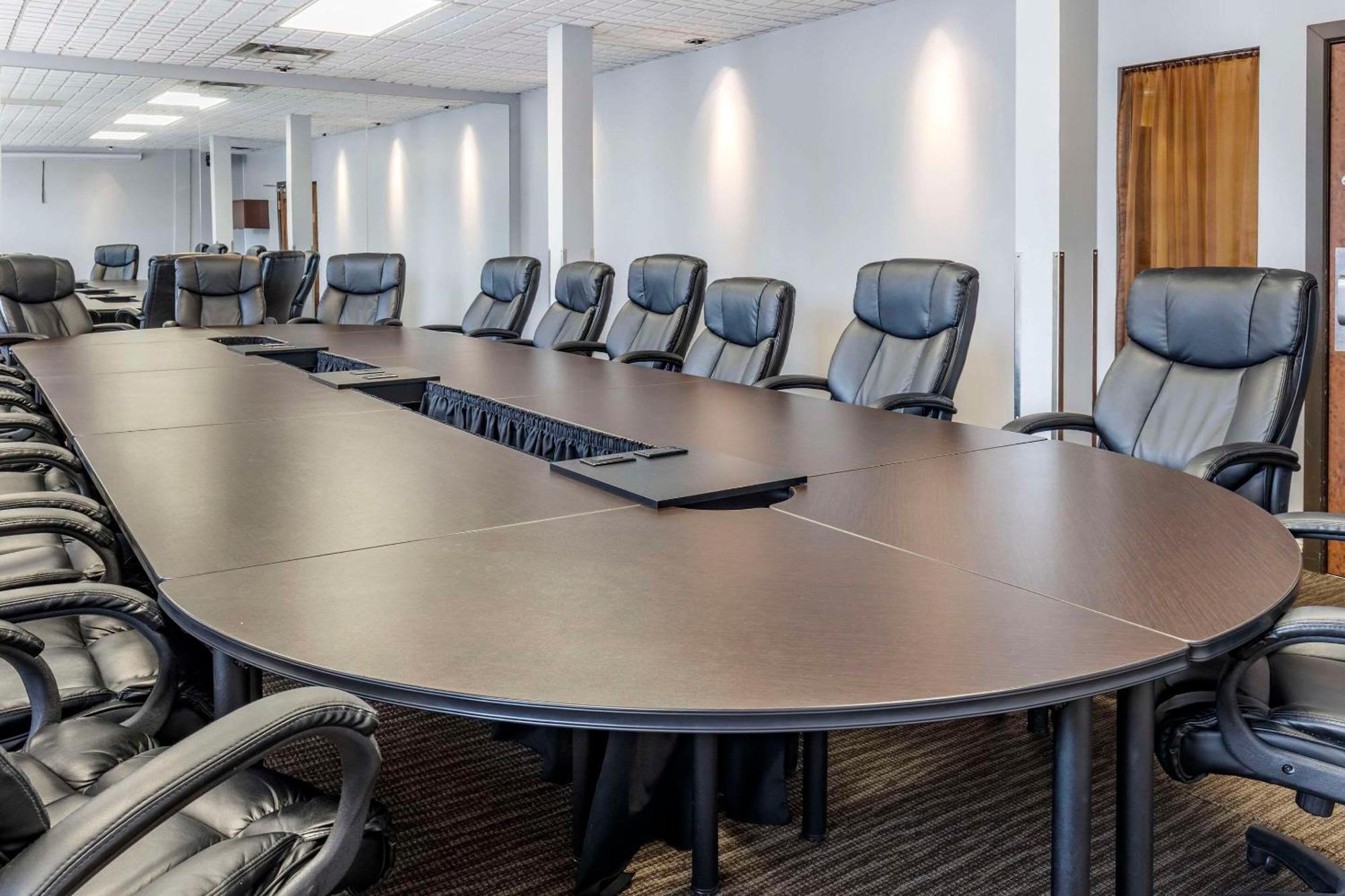 Le Noranda Hotel&Spa, Ascend Hotel Collection Rouyn-Noranda Esterno foto