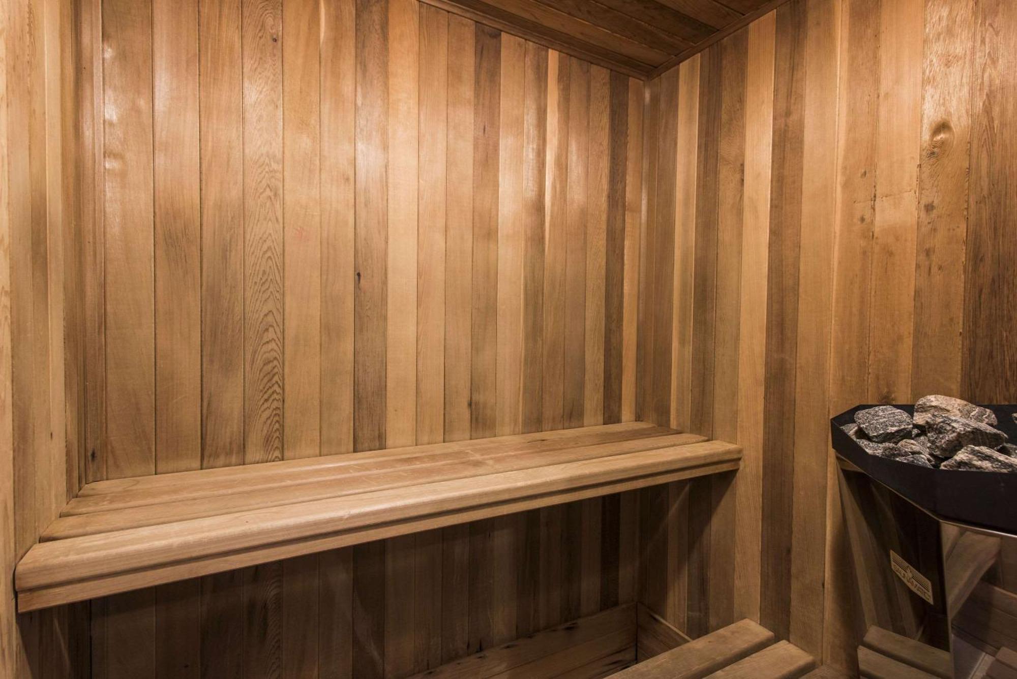 Le Noranda Hotel&Spa, Ascend Hotel Collection Rouyn-Noranda Esterno foto